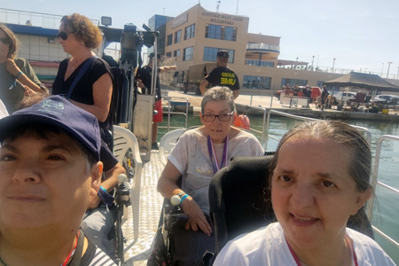 Un grupito de fraternas en el barco